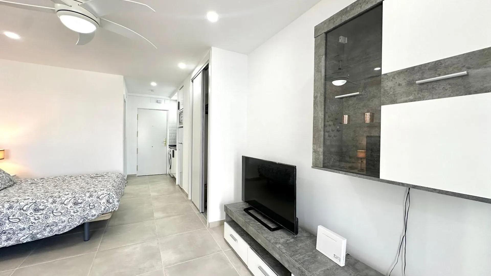 Ver72- Bonito Apart - Terraza - Wifi - Reformado Torremolinos 0*,  Spanien
