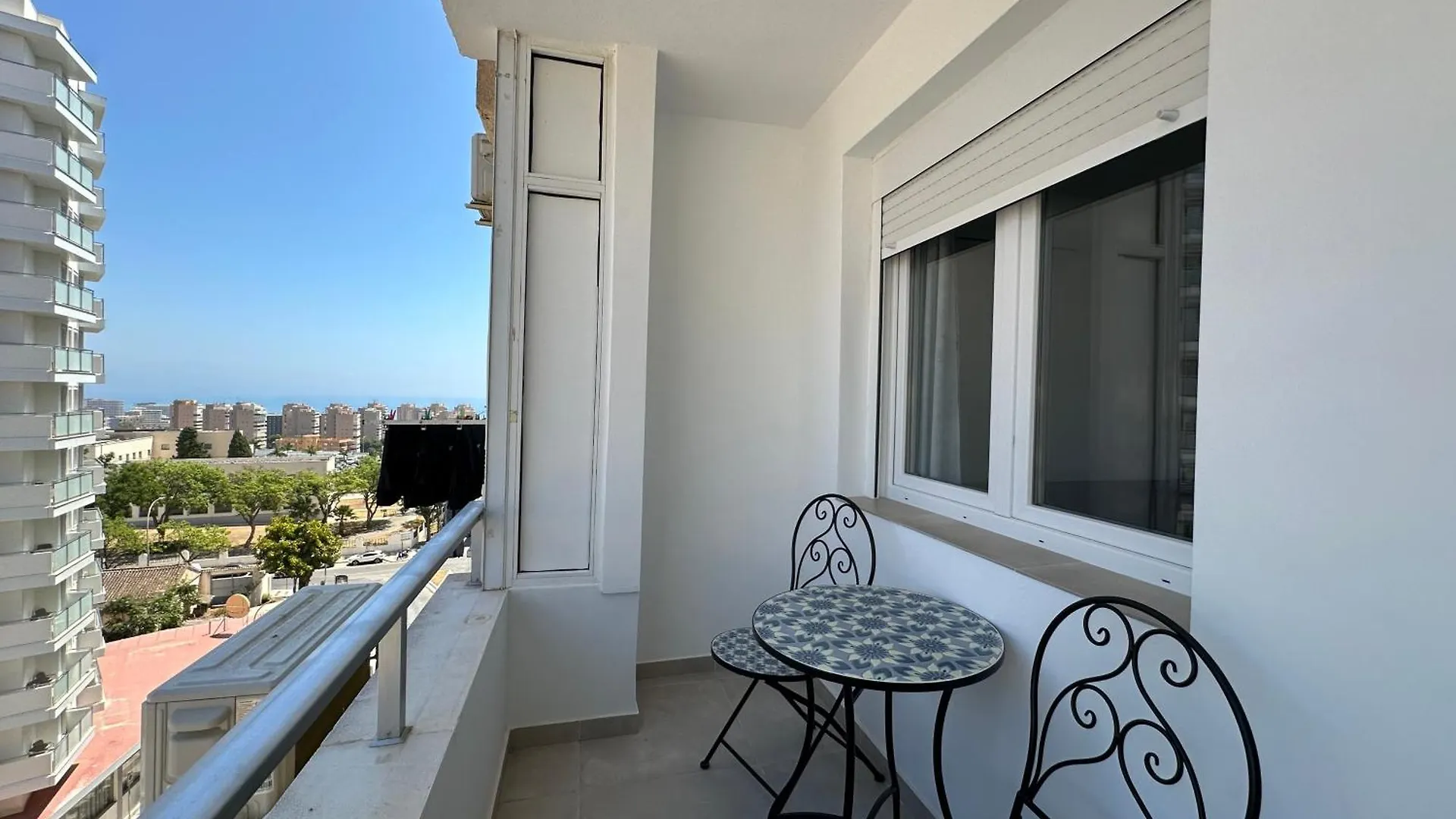 Ver72- Bonito Apart - Terraza - Wifi - Reformado Torremolinos Spain